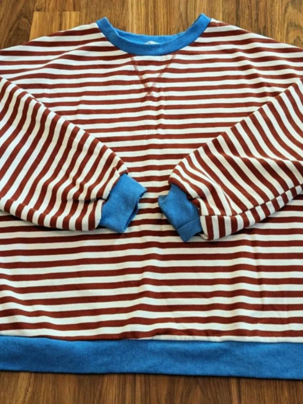 UEU Cozy Casual Chic Streetwear Rust & Cream Striped Medium Weight Sweatshirt